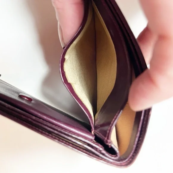 Vintage Florentine Cordovan Snap Closure Wallet with Gold Fleurs de Lis Accents - Picture 5 of 14